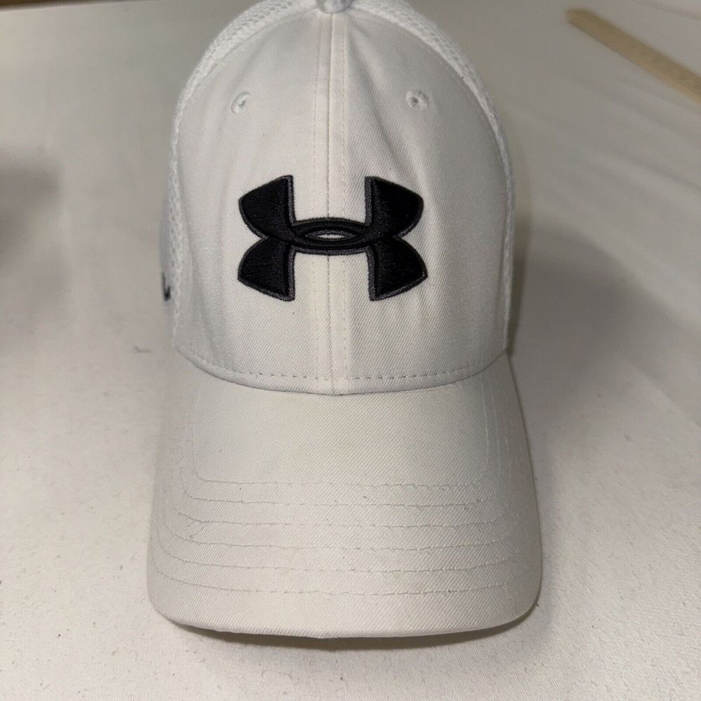 Under Armour‎ Cap Hat  Golf Size Lg/XL Stretch Fitted White Mesh Logo New….